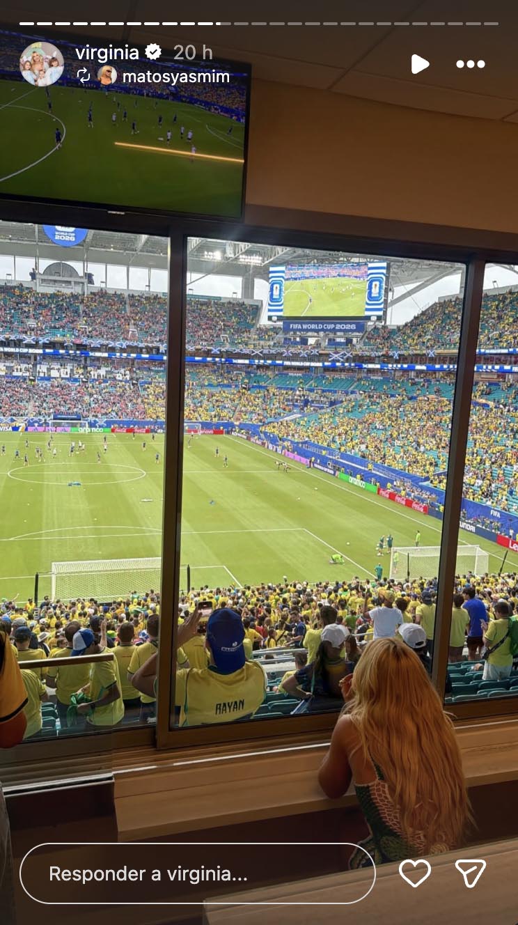 Virginia no jogo do Brasil com amigos - Foto: Reprodução / Instagram