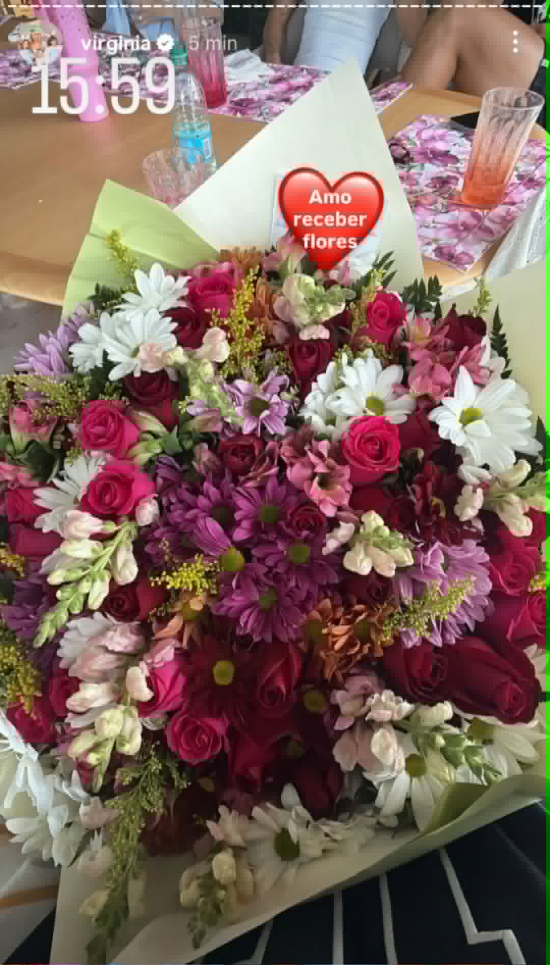 Virginia ganha flores - Foto: Reprodução/Instagram