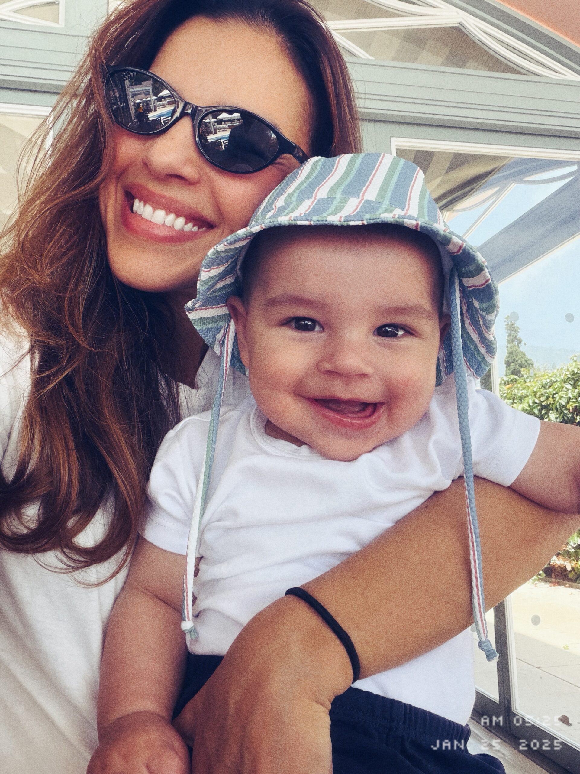 Mariana Rios com o filho— Foto: Reprodução/Instagram