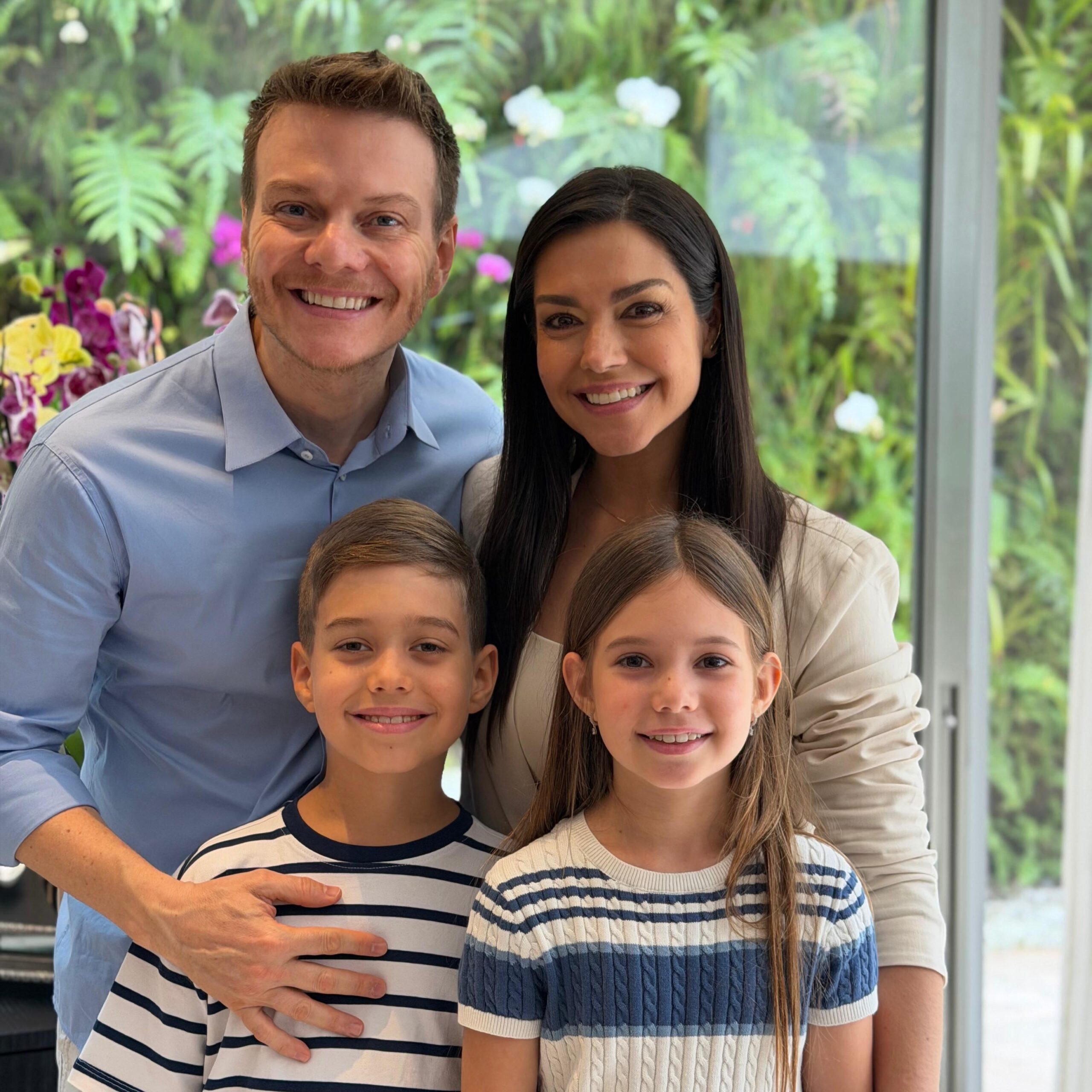 Michel Teló, Thais Fersoza e os filhos – Foto: Reprodução/Instagram/@tatafersoza