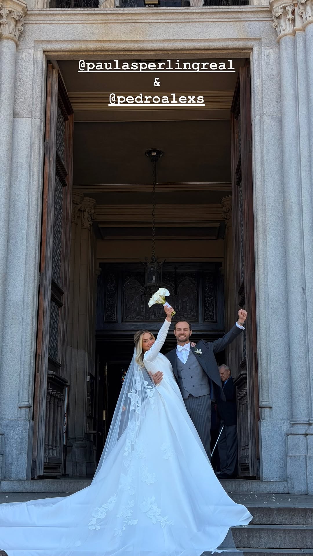 Casamento da ex-BBB Paula von Sperling - Foto: Reprodução / Instagram @paulasperlingreal @osvonz
