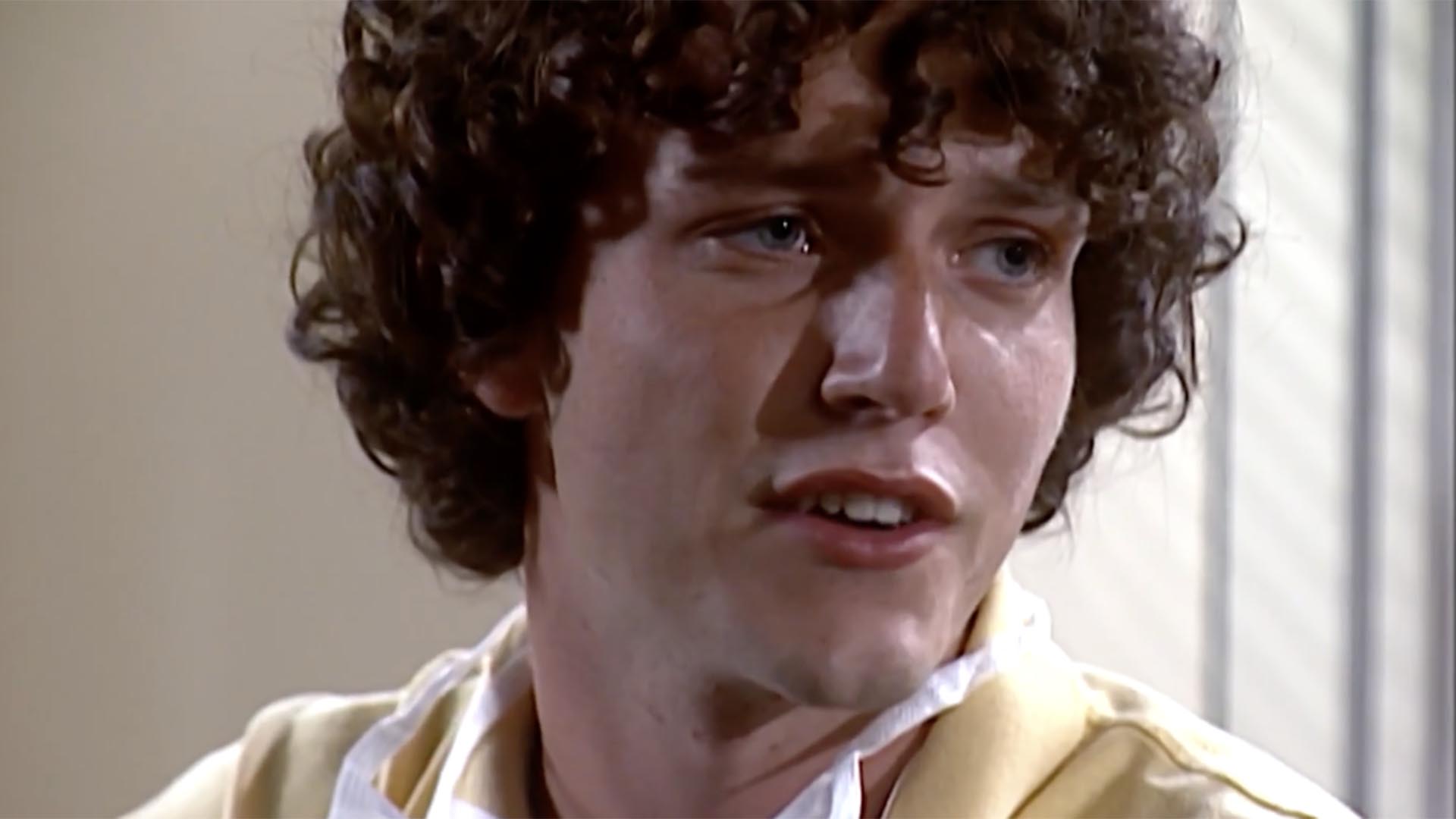 Edward Boggiss em cena da novela Laços de Família - Foto: Reprodução / Globo