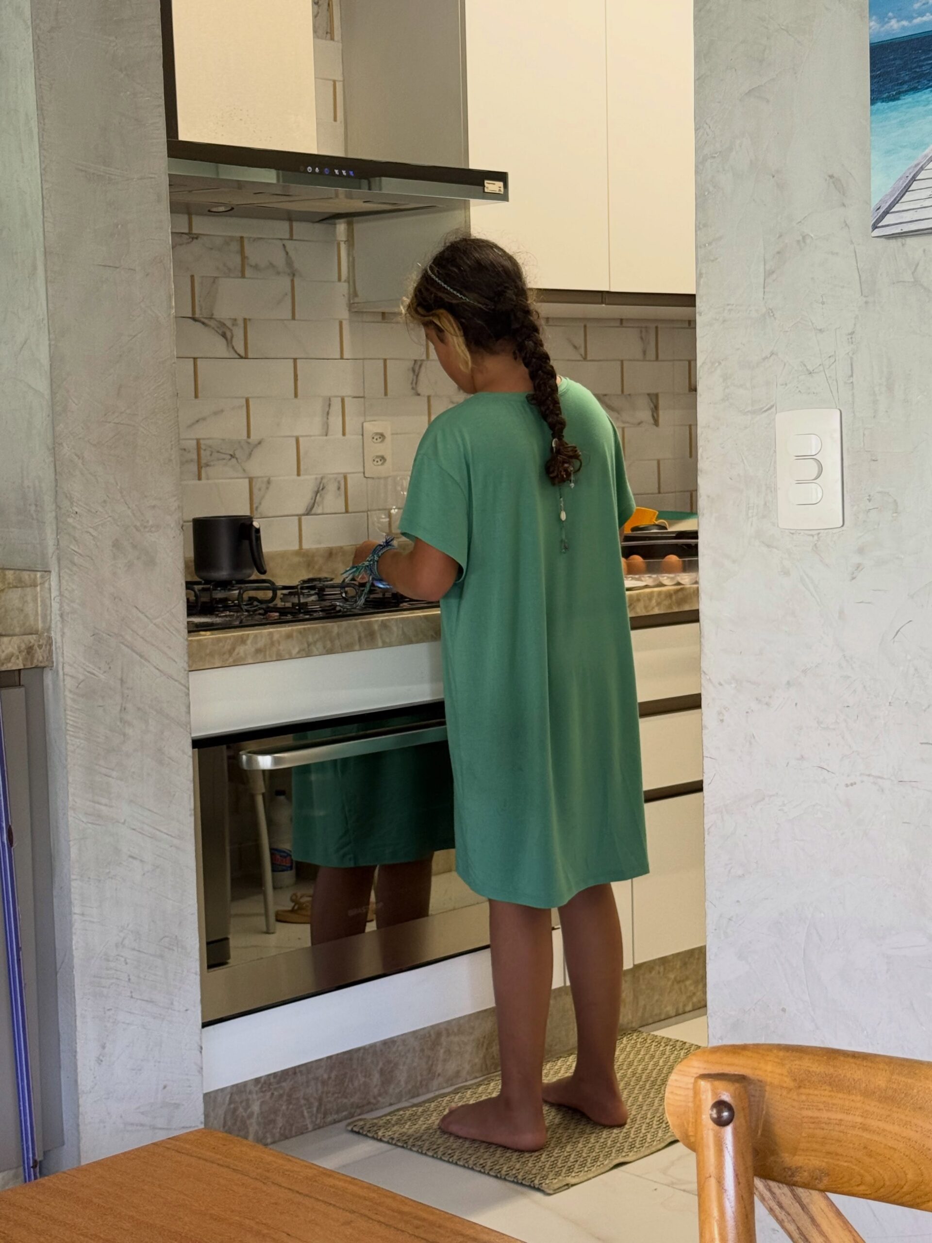 Isabel, filha caçula da atriz Carolina Ferraz - Foto: Reprodução / Instagram @carolinaferraz 