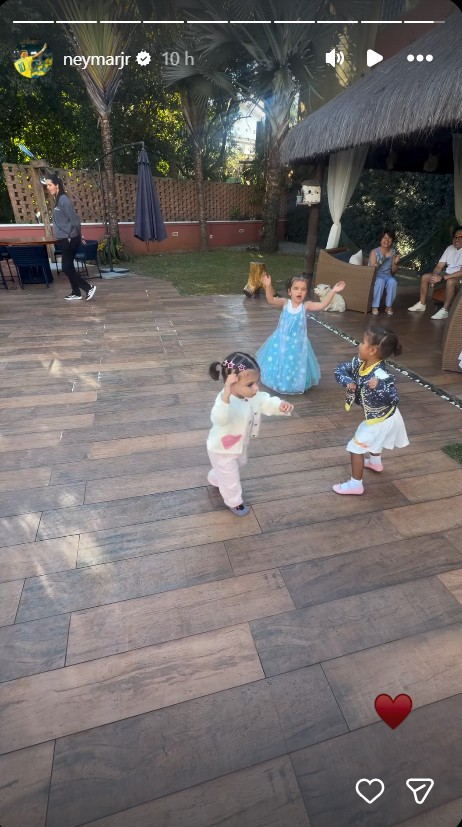 Neymar Jr mostra as filhas e a afilhada dançando - Foto: Reprodução / Instagram @neymarjr
