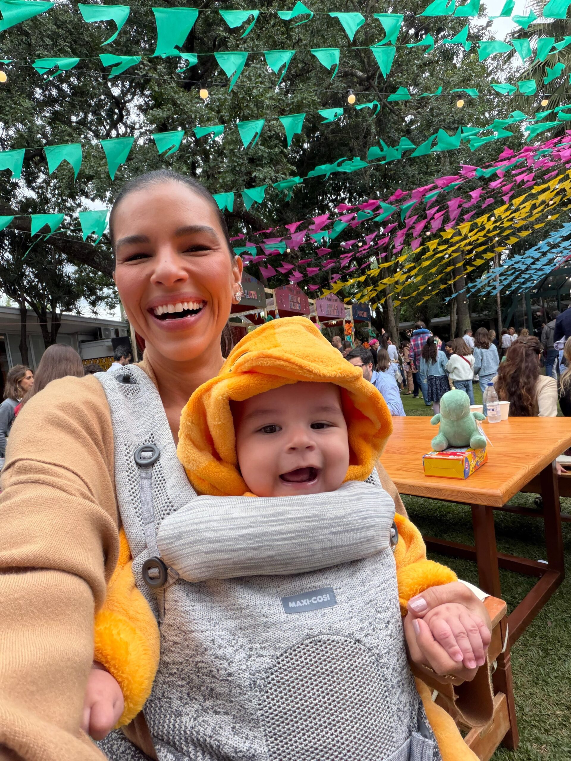 Mariana Rios com o filho, Palo - Foto: Reprodução / Instagram @jucaddavila