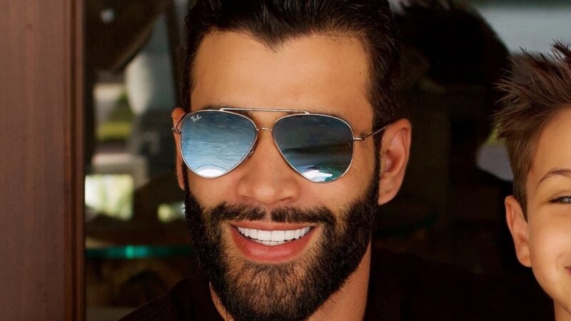 Filho de Gusttavo Lima completa 8 anos e impressiona pela semelhança com o cantor: ‘Xerox’