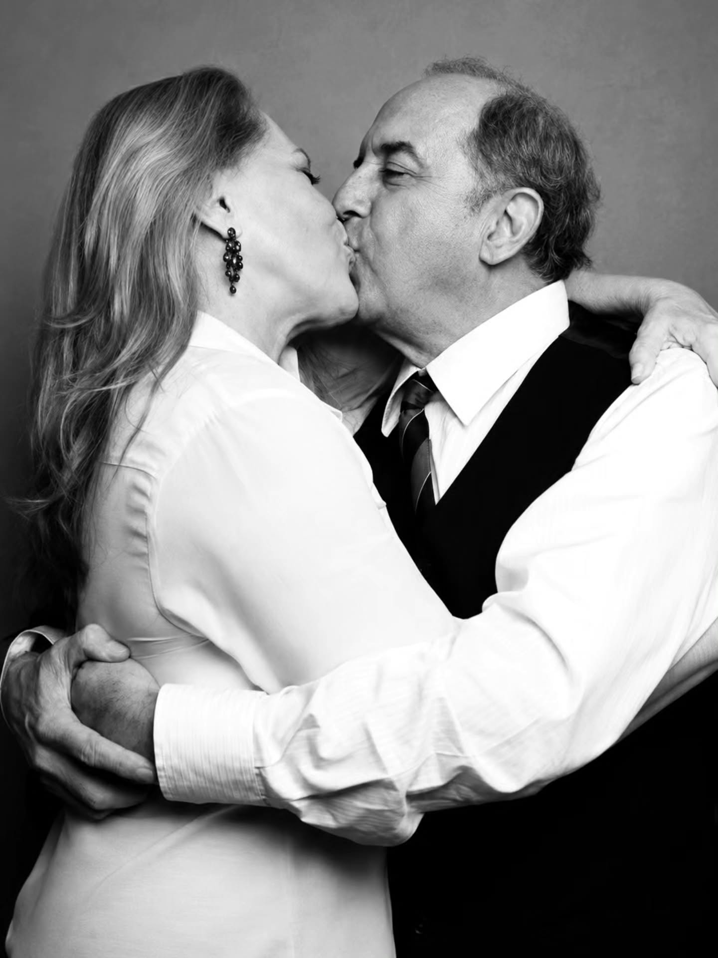 Os atores Lucinha Lins e Claudio Tovar são casados há quase 5 décadas - Foto: Reprodução / Instagram @lucinhalinsoficial