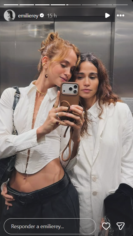 Nanda Costa e Emilie Rey - Foto: Reprodução / Instagram @emilierey 