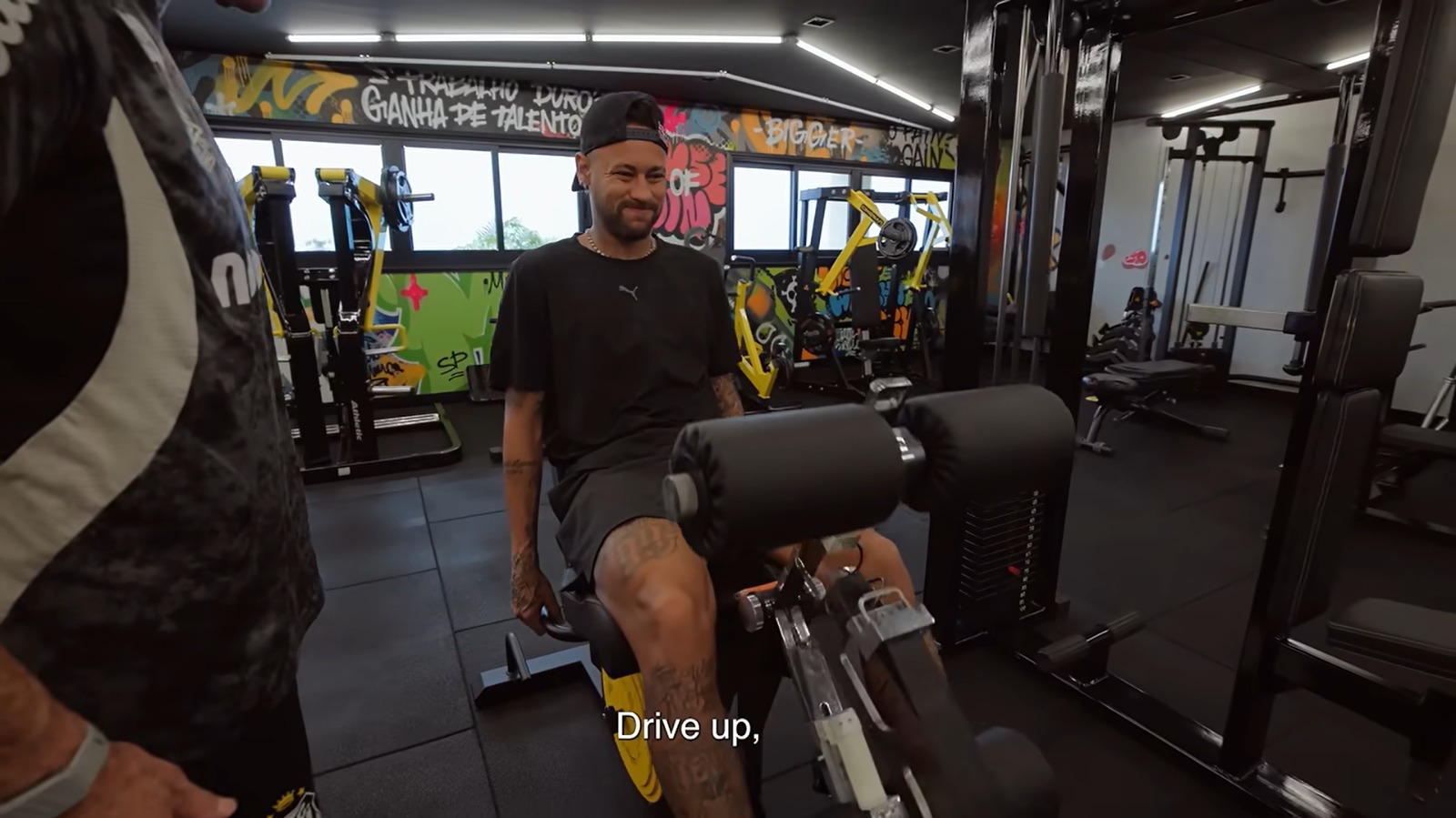 Academia da mansão de Neymar Jr em Santos - Foto: Reprodução / YouTube
