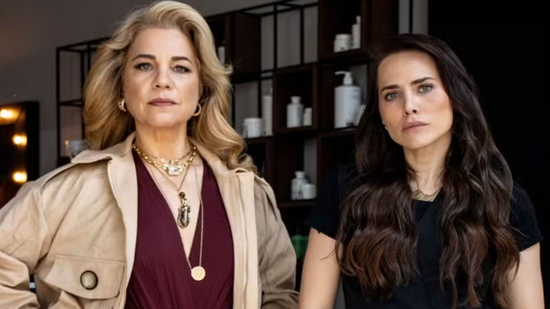 Pilar e Adriana na segunda fase da novela Quem Ama Cuida - Foto: Divulgação / Globo