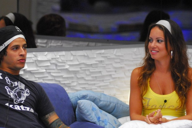 Rafinha e Juliana Goes no BBB 8 - Foto: Reprodução / TV Globo
