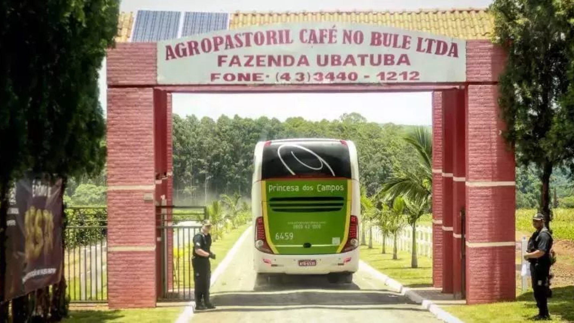 Apresentador Ratinho fazenda 