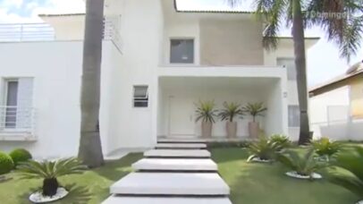 Mansão de milhões de Vanessa Guzzo choca com tamanho de piscina e relíquia histórica da TV