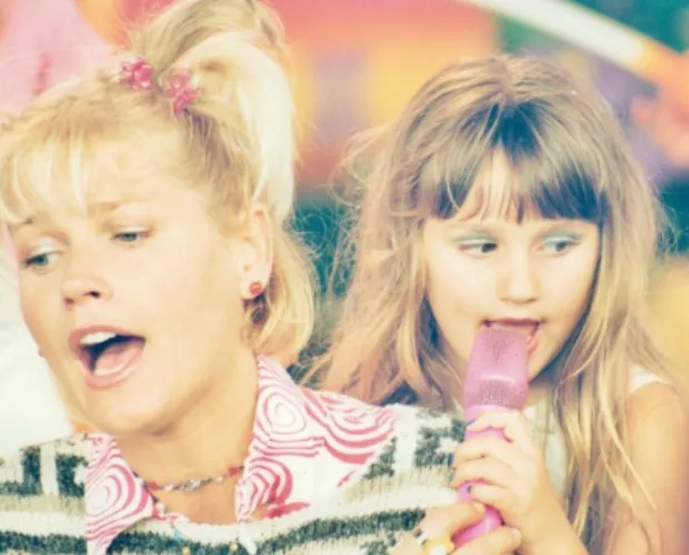 Xuxa Meneghel e Sasha Meneghel na TV - Foto: Divulgação 