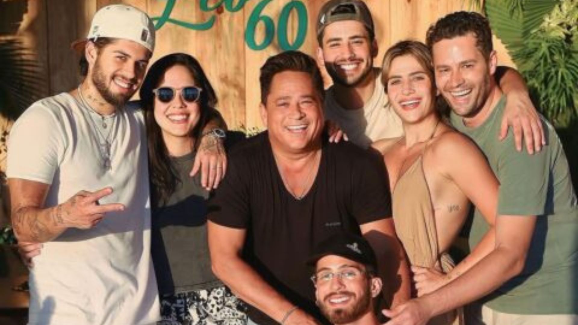 Leonardo e os 6 filhos - Foto: Reprodução/Instagram