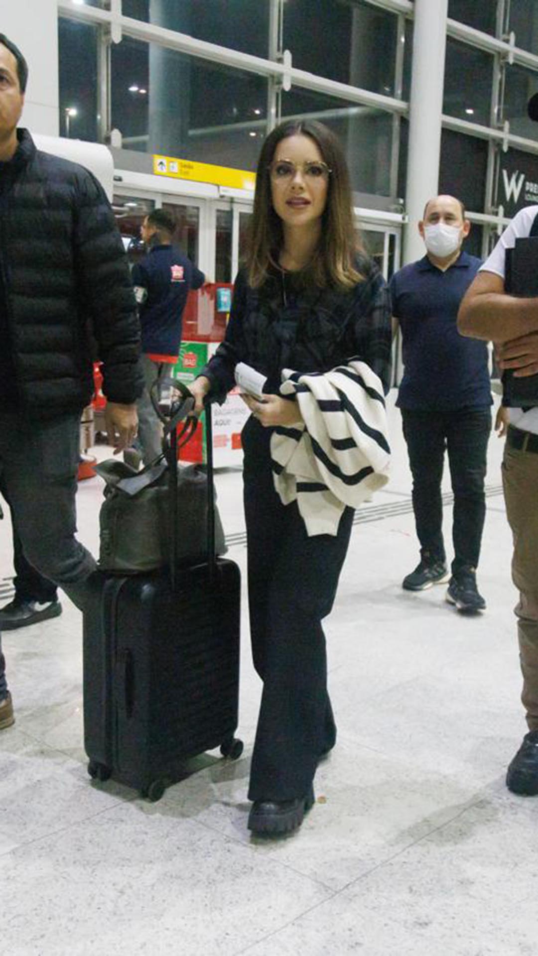 Sandy no aeroporto - Foto: Brazil News