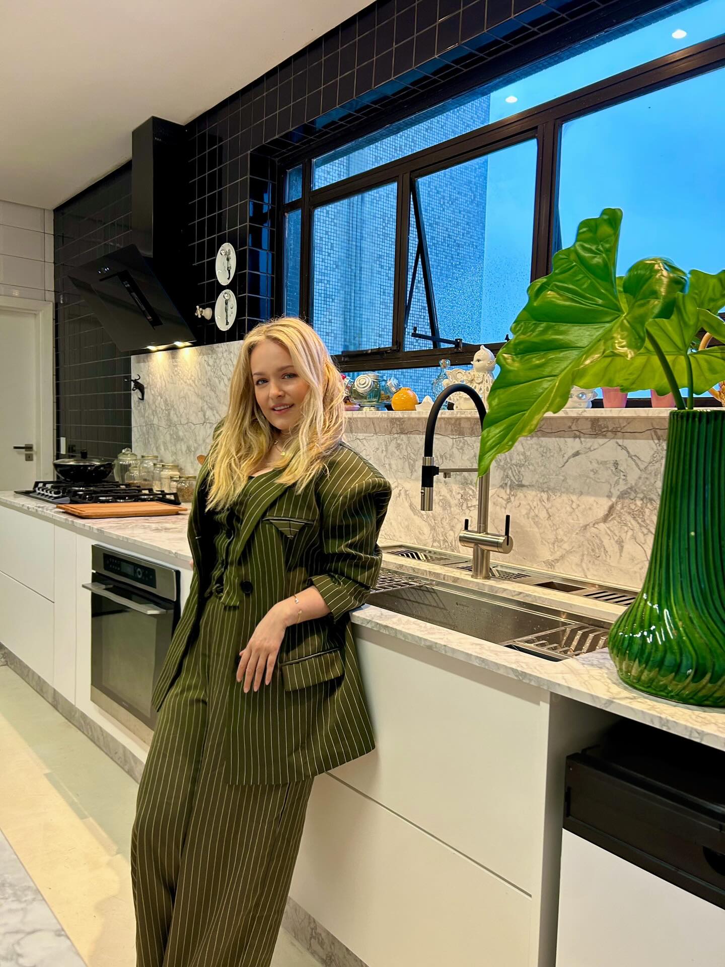 Luciana Vendramini vive em apartamento em São Paulo — Foto: reprodução/ instagram