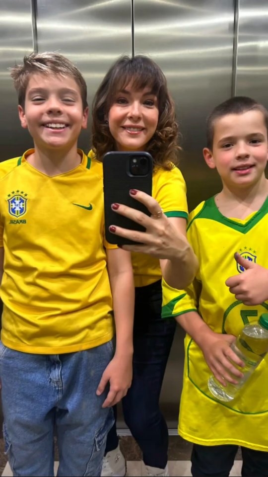 Regiane Alves com os filhos - Foto: Reprodução / Instagram @regianealves