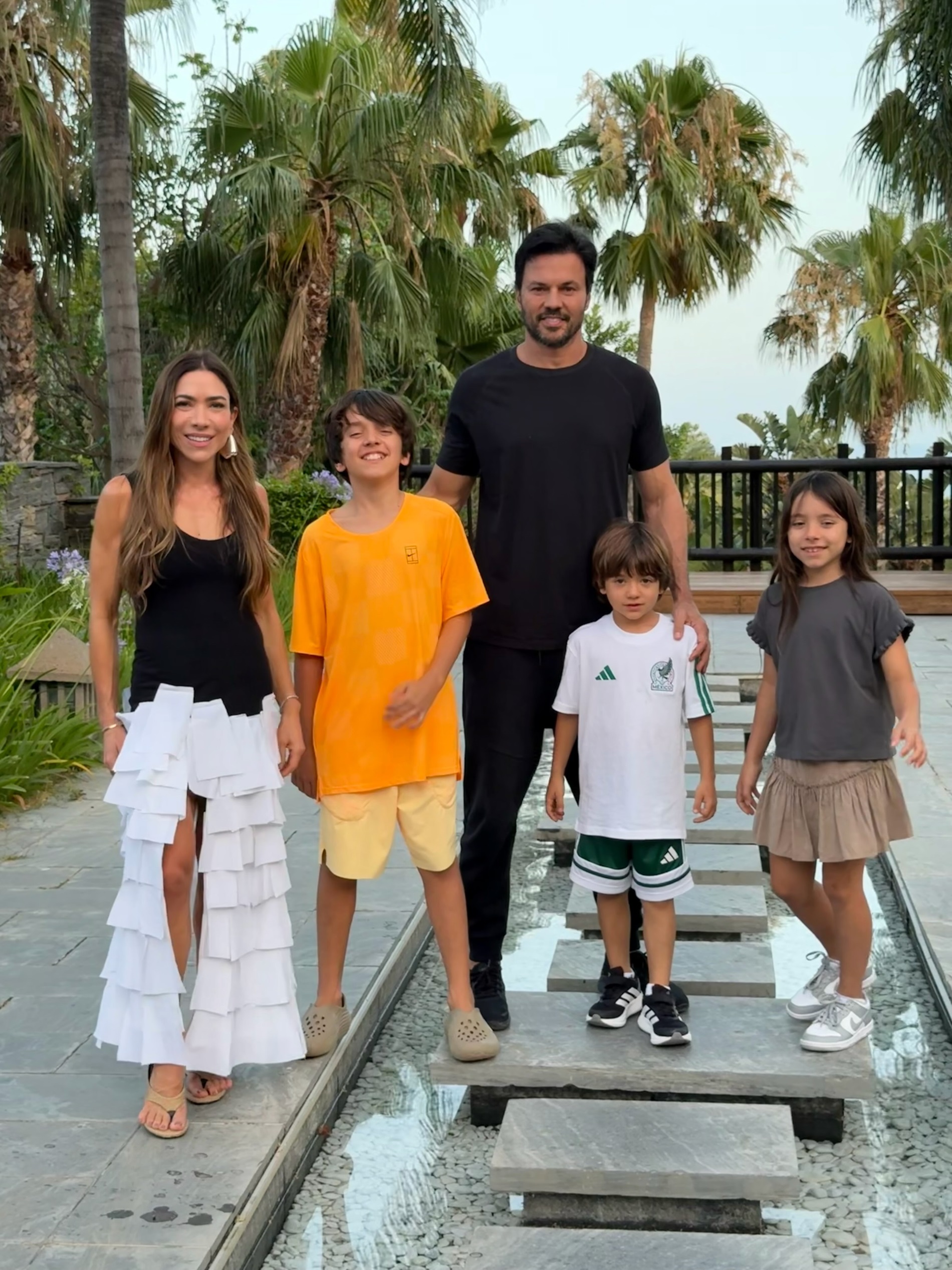 Patricia Abravanel e Fábio Faria e os filhos — Foto: Reprodução/ Instagram @patriciaabravanel