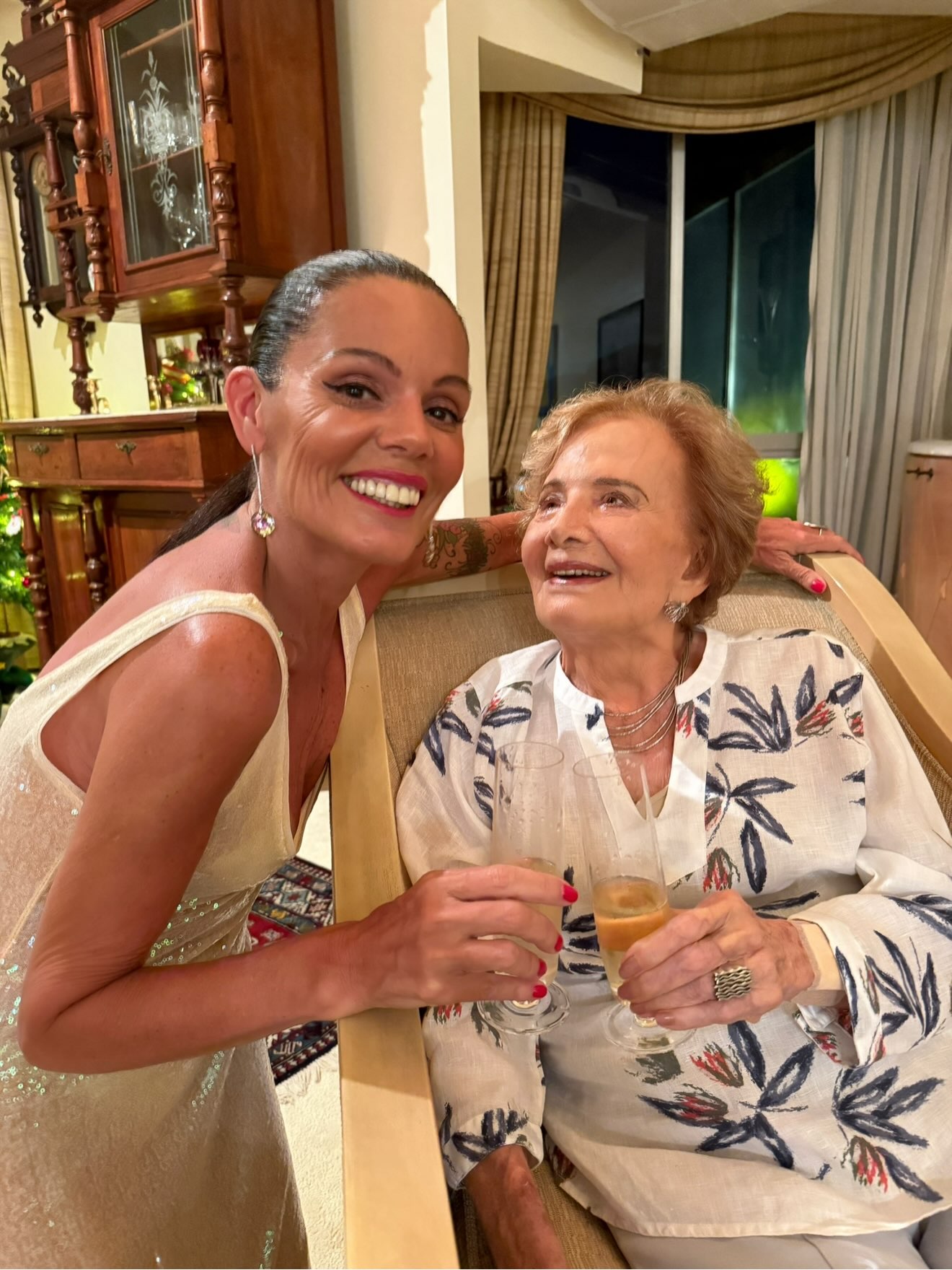 Mocita Fagundes é nora de Gloria Menezes - Foto: Reprodução / Instagram @mocitafagundes_oficial