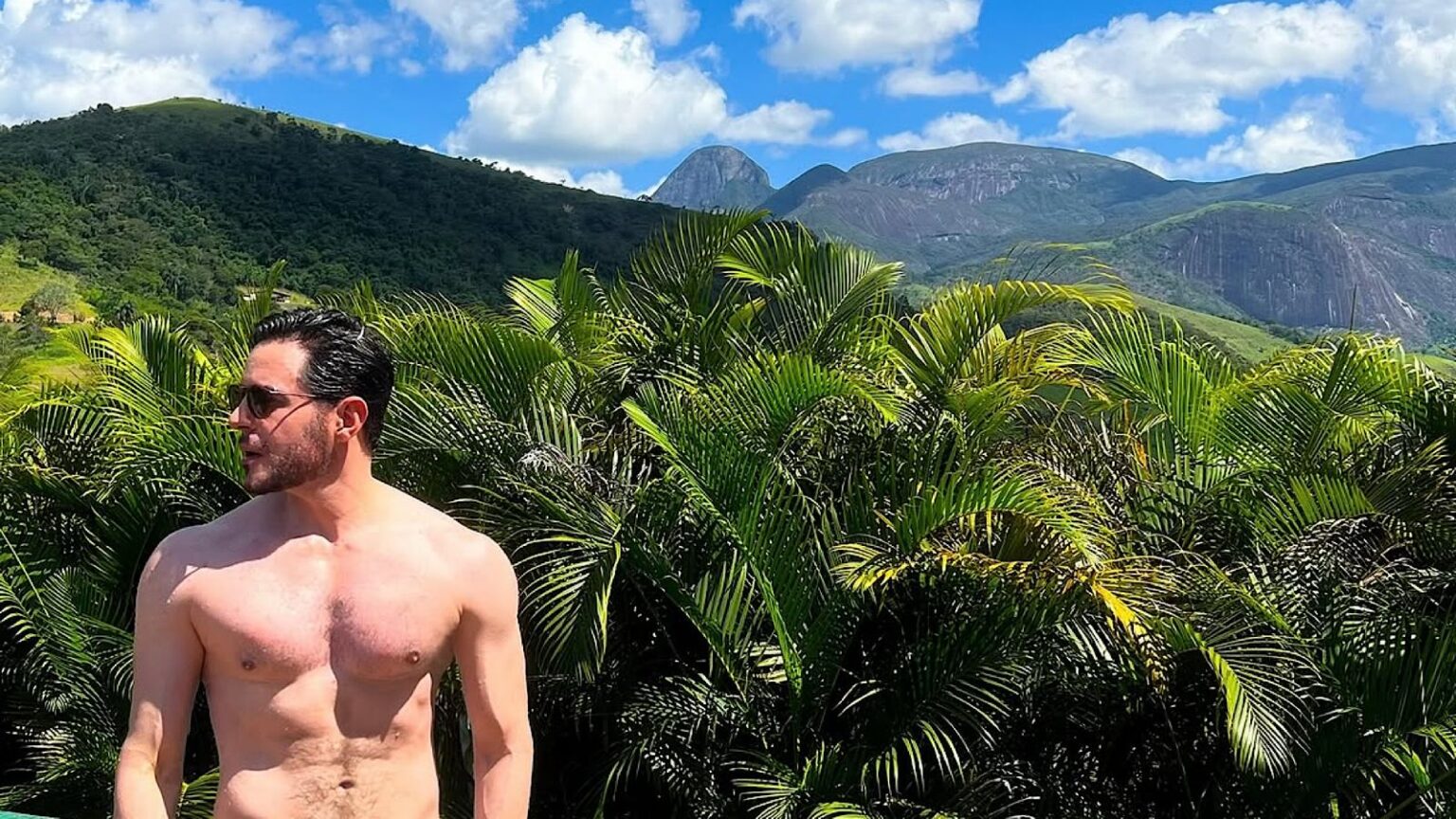 Casa de Ricardo Tozzi na serra