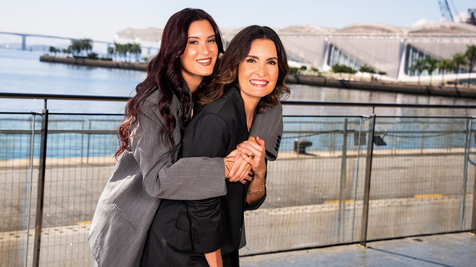 F&aacute;tima Bernardes entrega o segredo da sintonia com a filha Bia: "Disposta a experimentar"