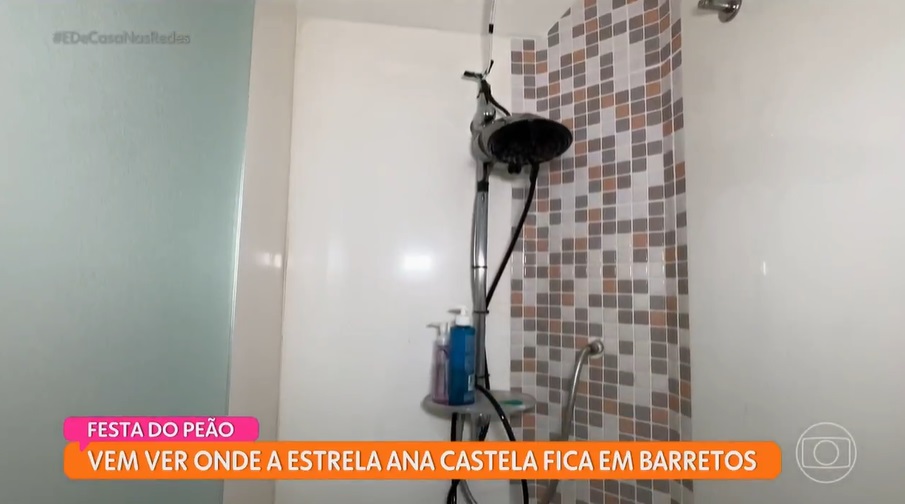 Ana Castela está acampada com amigos em Barretos — Foto: Globo