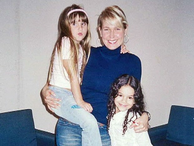 Bruna Marquezine com Xuxa e Sasha Meneghel - Foto: TV Xuxa / TV Globo