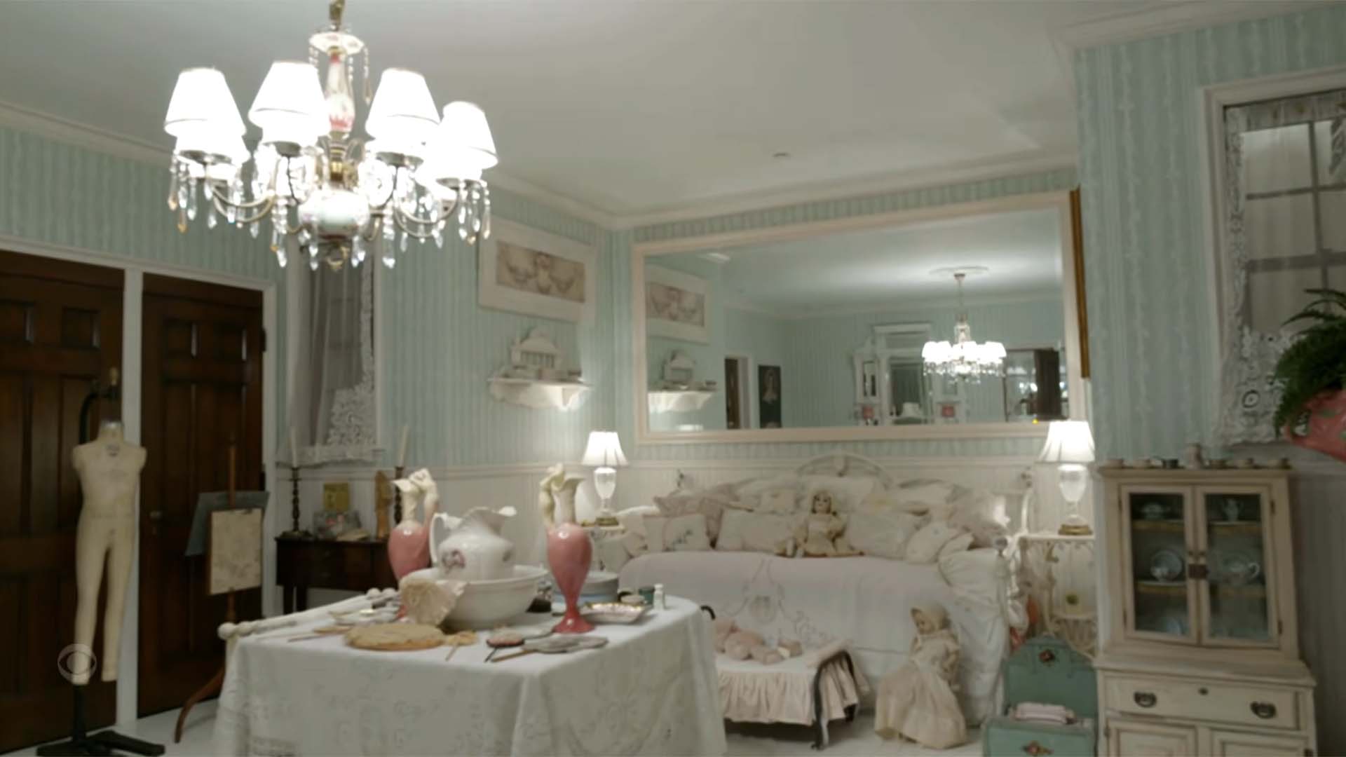 Porão da casa de Barbra Streisand - Foto: Reprodução / The Late Show