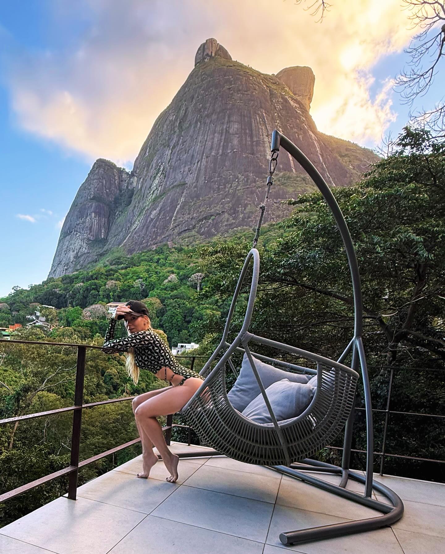 Danielle Winits mora em mansão no Joá, bairro nobre do Rio de Janeiro - Foto Reprodução / Instagram @lawinits 