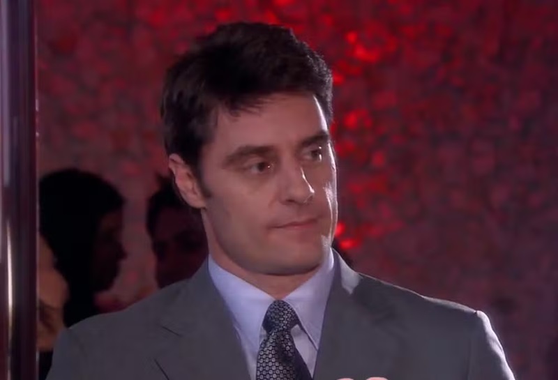 Renato Scarpin, como Freitas, em 'Uma Rosa com Amor' (SBT, 2010) — Foto: SBT