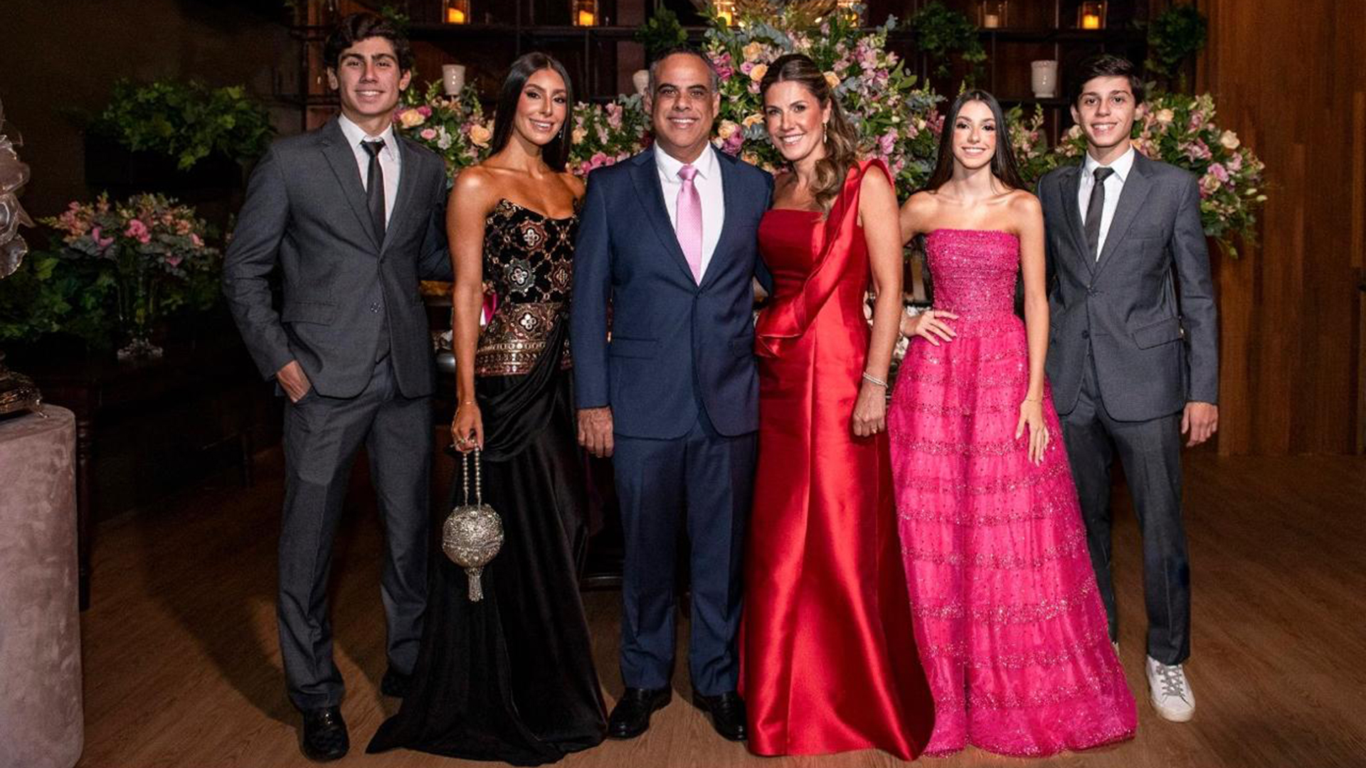 Matheus Nadal Gorab, Mariah Fernanda Nadal Gorab, Demetrio Alkessuani Neto, Daniella Accetta Nadal, Ana Carolina Nadal Gorab e Rafael Luiz Nadal Gorab - Foto: Arquivo Pessoal