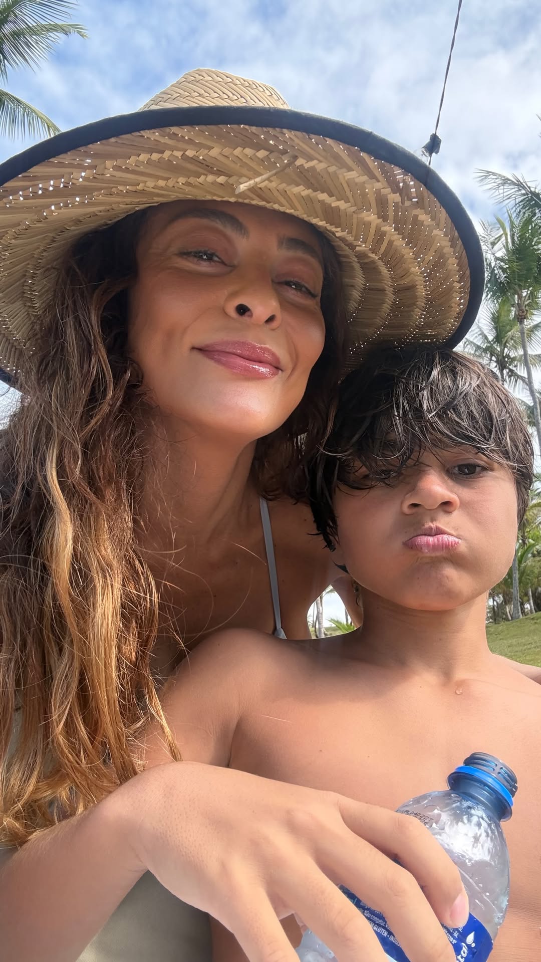 Juliana Paes com o filho caçula, Antônio - Foto: Reprodução / Instagram @julianapaes
