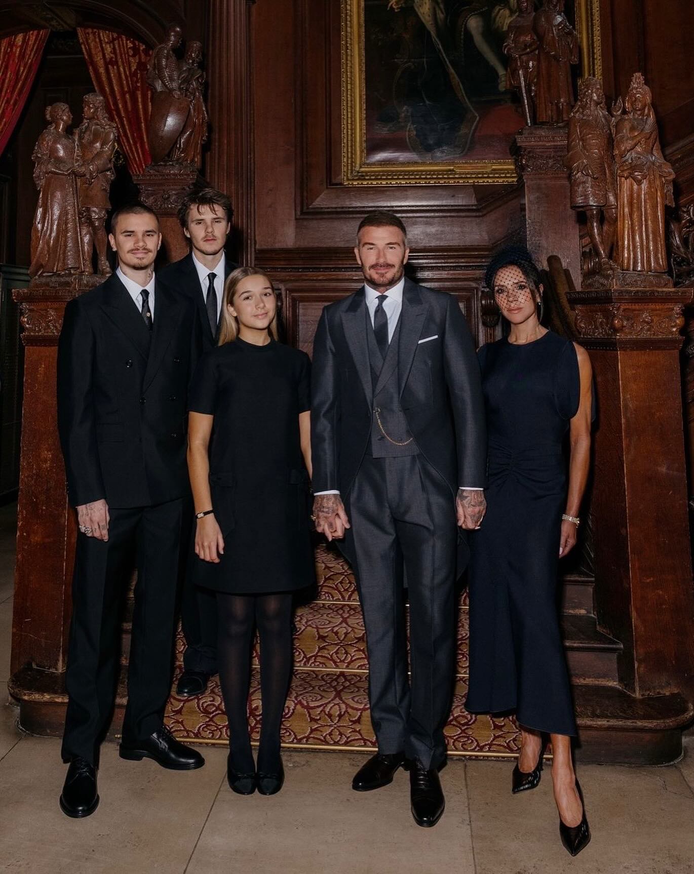 David Beckham e Victoria Beckham com os filhos - Foto: Reprodução / Instagram @romeobeckham