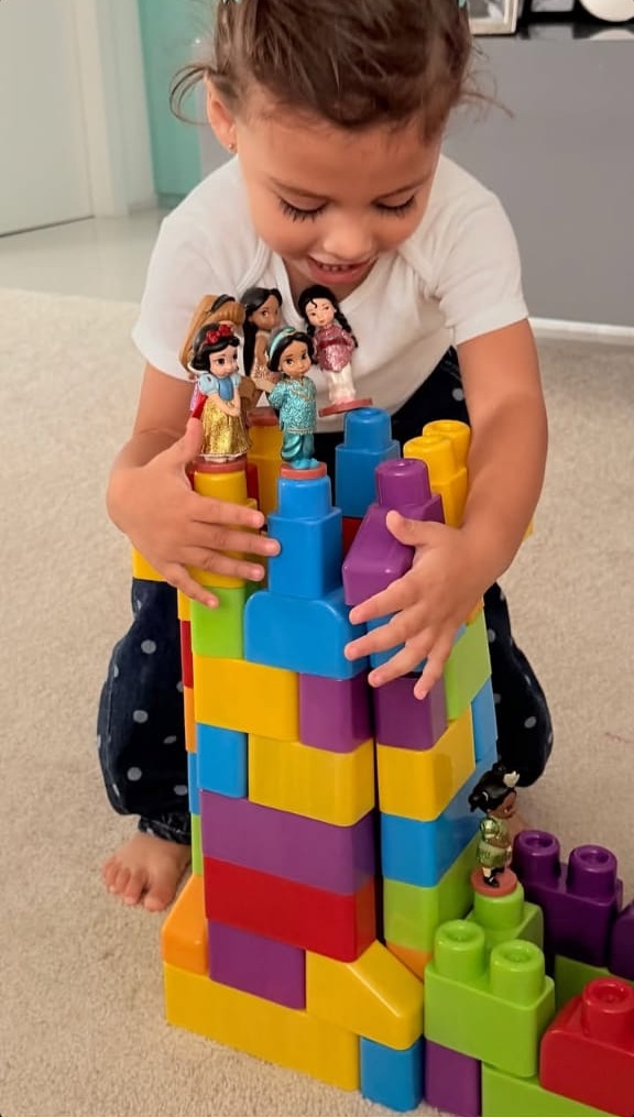Filha de Neymar