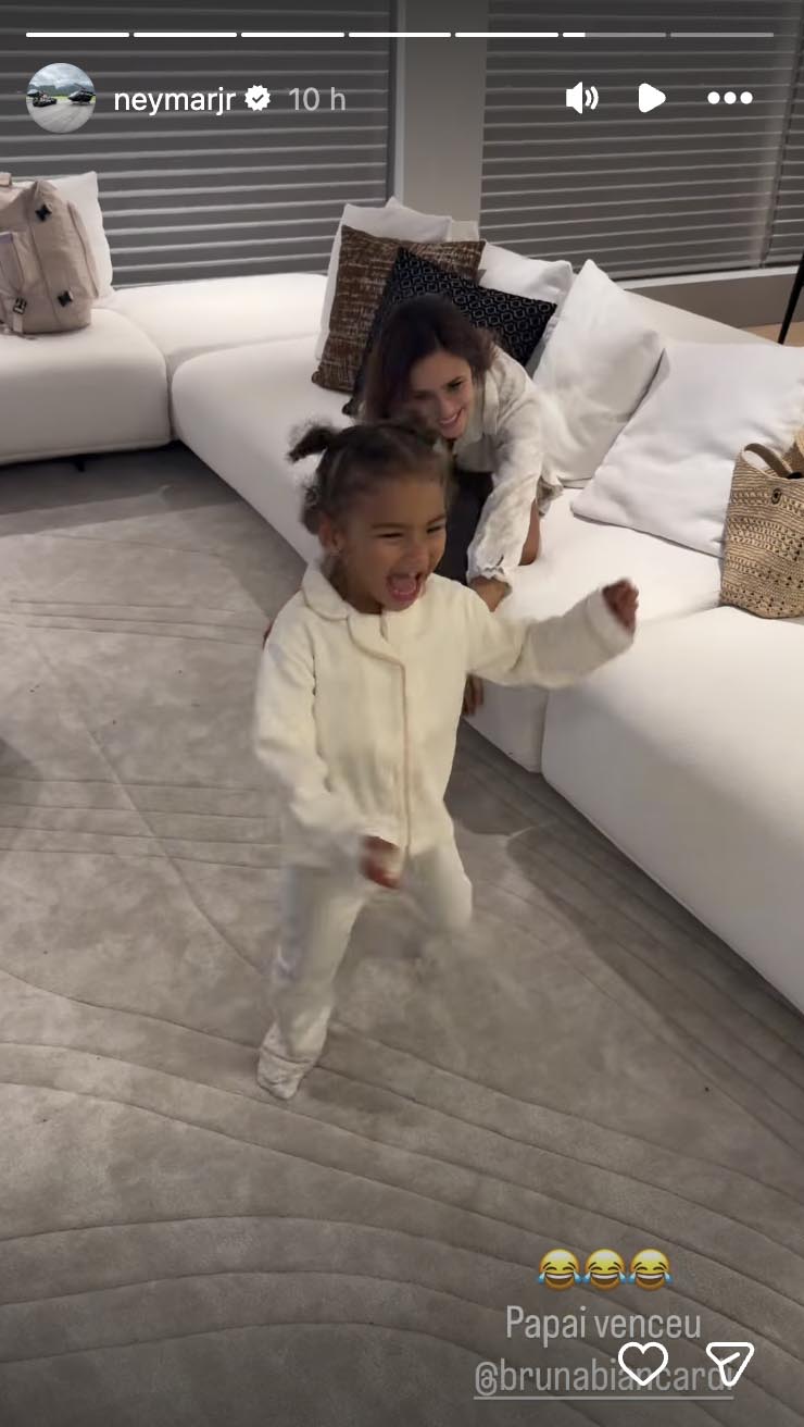 Família de Neymar aproveita o superiate milionário - Foto: Reprodução / Instagram