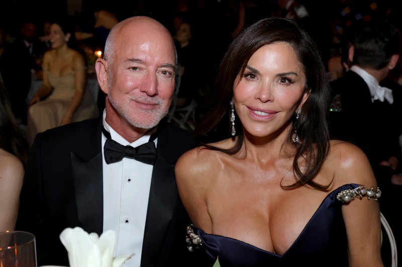 Jeff Bezos e Lauren Sánchez