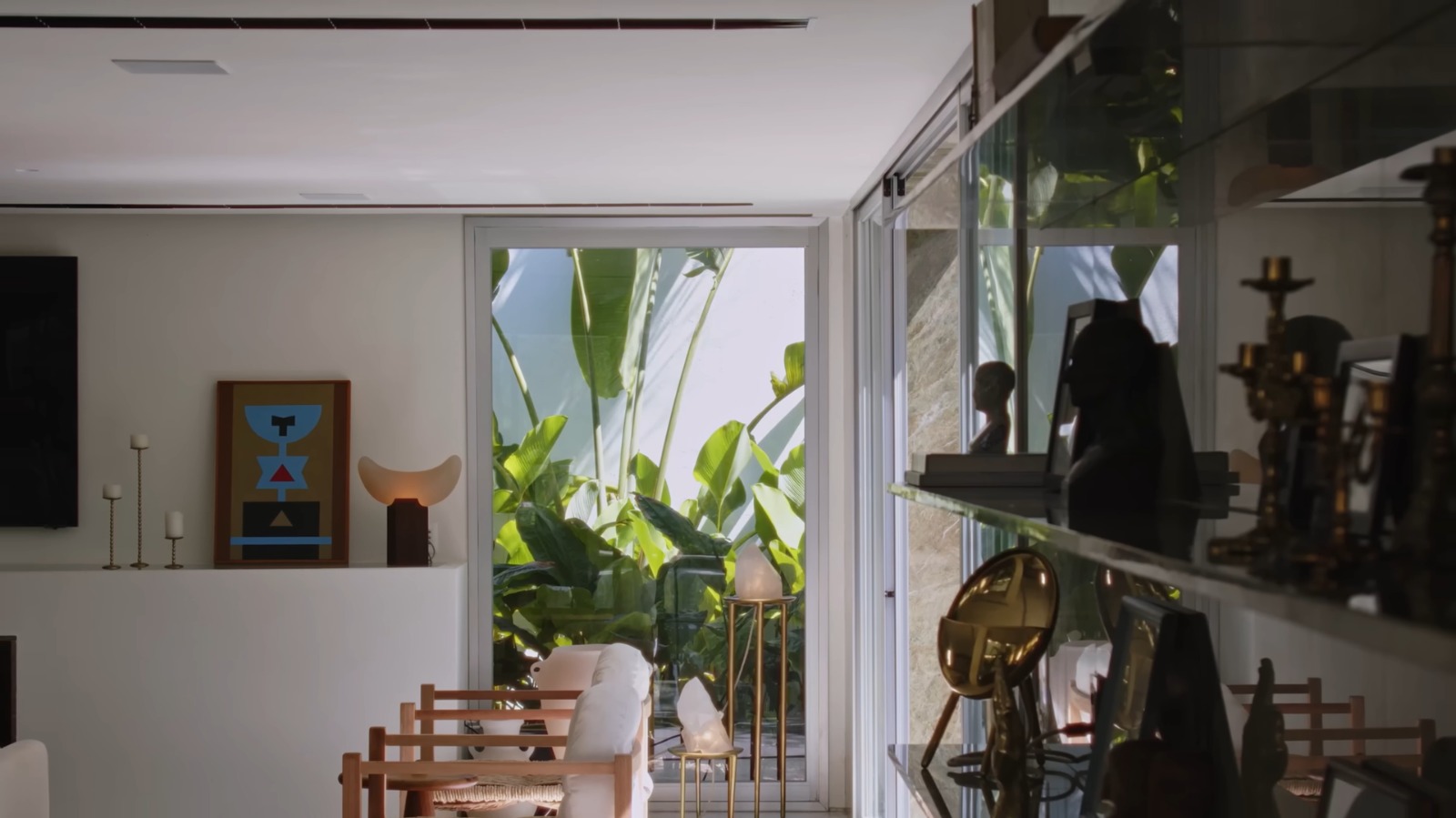 Mansão de João Vicente de Castro no Rio de Janeiro - Foto: Reprodução / YouTube / Casa Vogue Brasil
