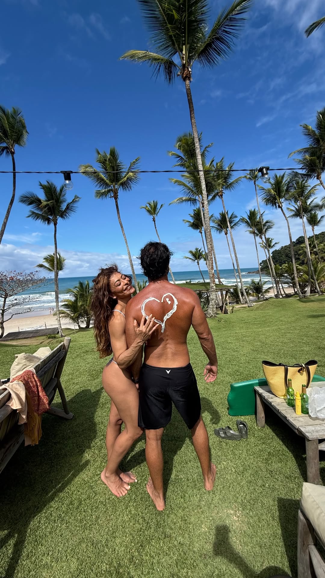 Juliana Paes com o marido, Carlos Eduardo Baptista - Foto: Reprodução / Instagram @julianapaes 