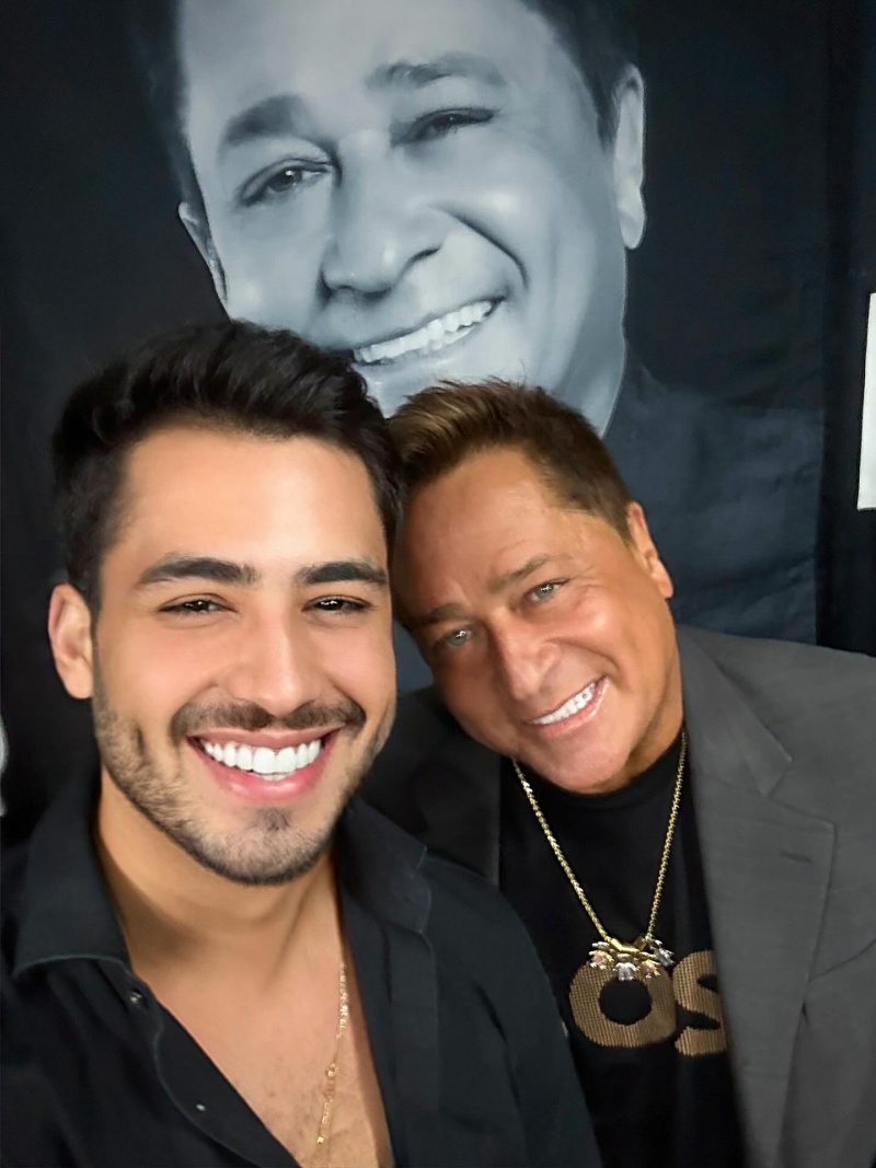 Matheus Vargas e Leonardo