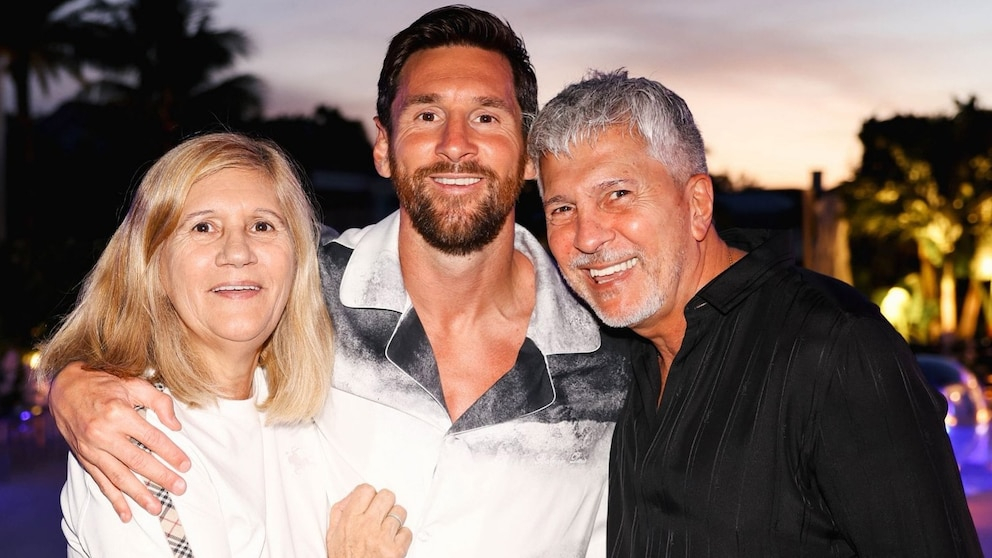 Lionel Messi com os pais - Foto: Reprodução / Instagram