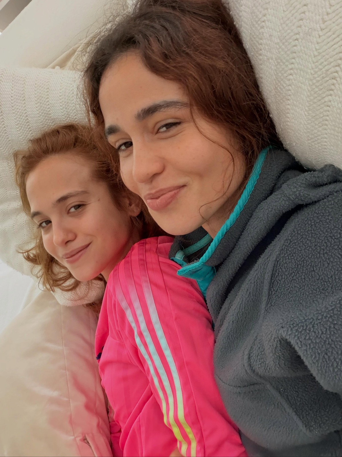 Nanda Costa e Emilie Rey - Foto: Reprodução / Instagram