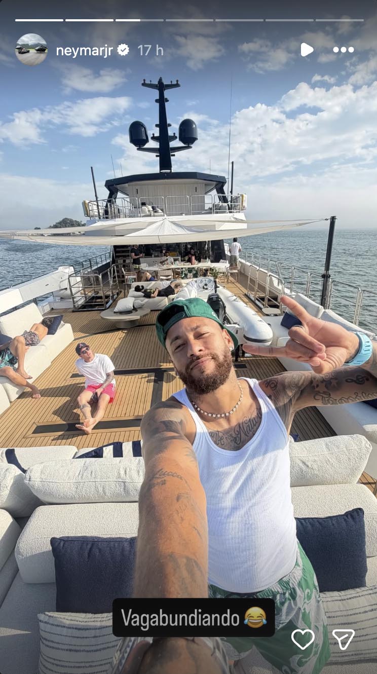 Família de Neymar aproveita o superiate milionário - Foto: Reprodução / Instagram