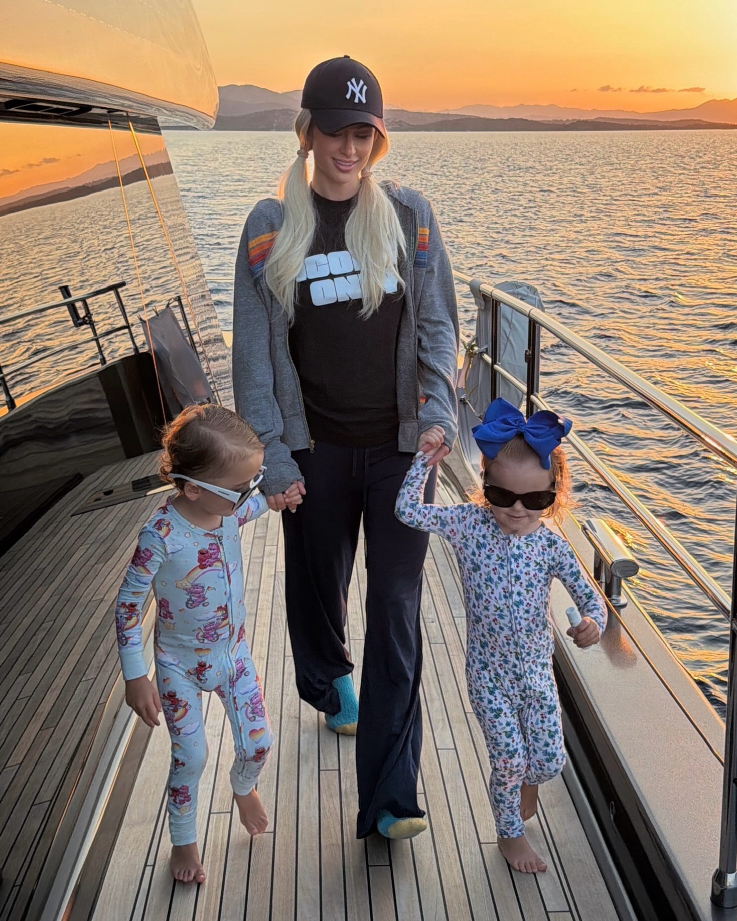 Paris Hilton curte as férias com os filhos em iate de luxo - Foto: Reprodução / Instagram
