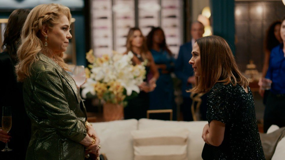 Pilar e Brigitte em Quem Ama Cuida - Foto: Reprodução / TV Globo