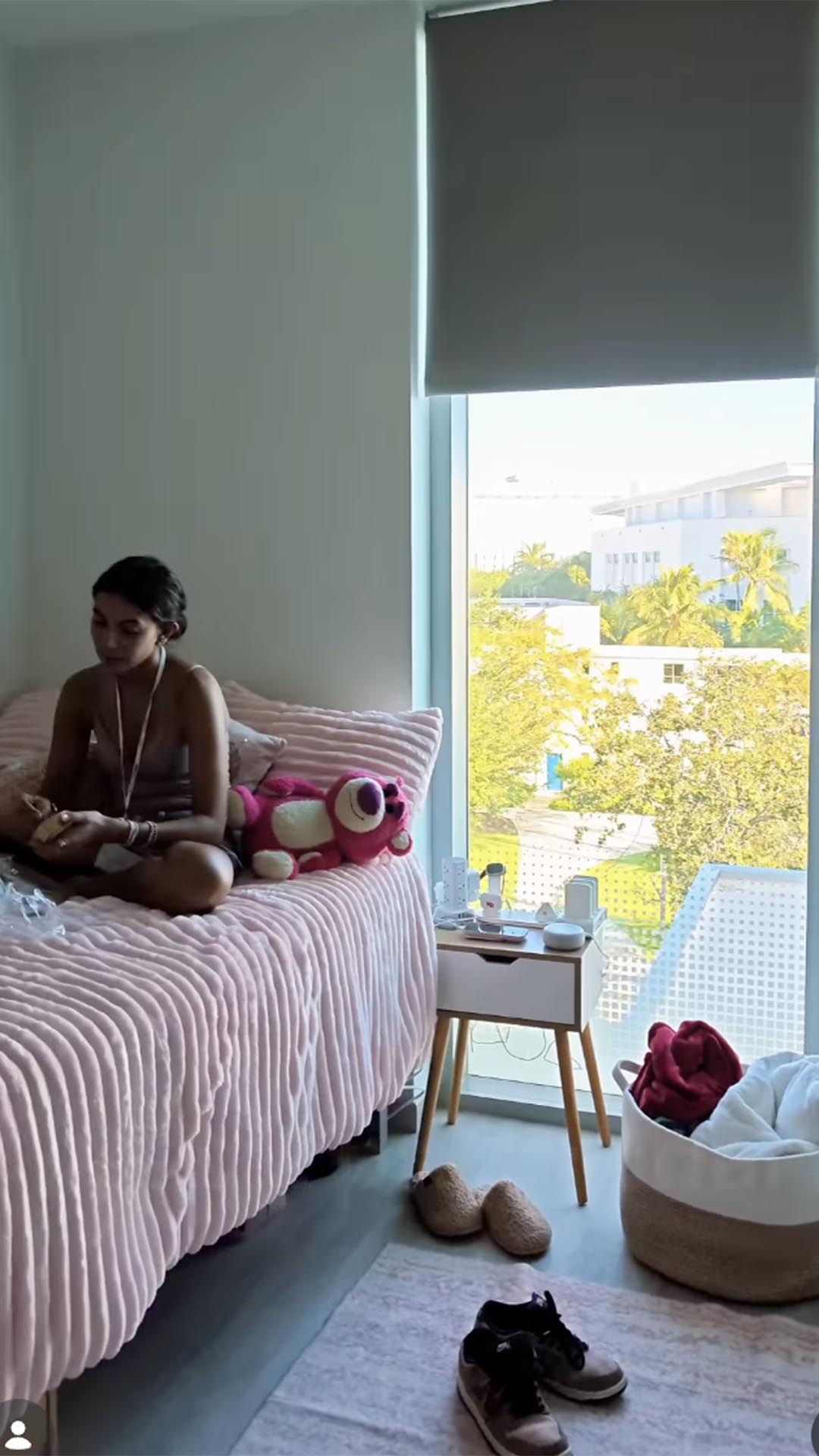 Decoração do quarto da filha de Jair Oliveira na universidade - Foto: Reprodução / Instagram