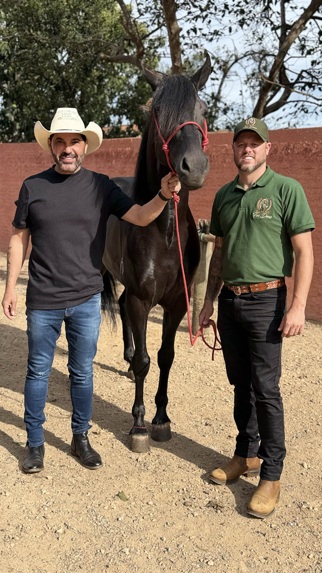 Edson e Deia Cypri são donos do Rancho Foi Deus, no interior de São Paulo - Foto: Divulgação