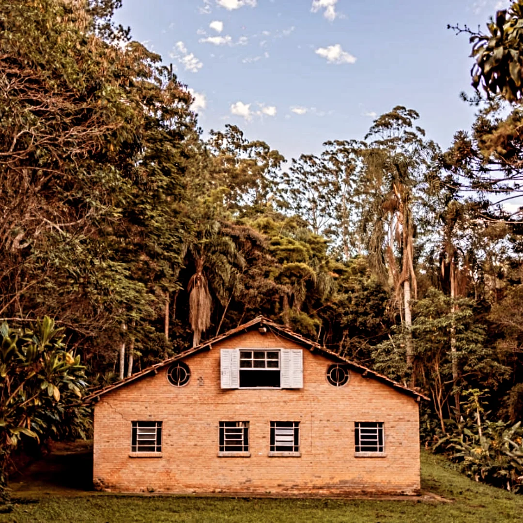 Sítio de Giulia Gam em Cotia, interior de São Paulo - Foto: Reprodução / Instagram @casarnakazinhacampo