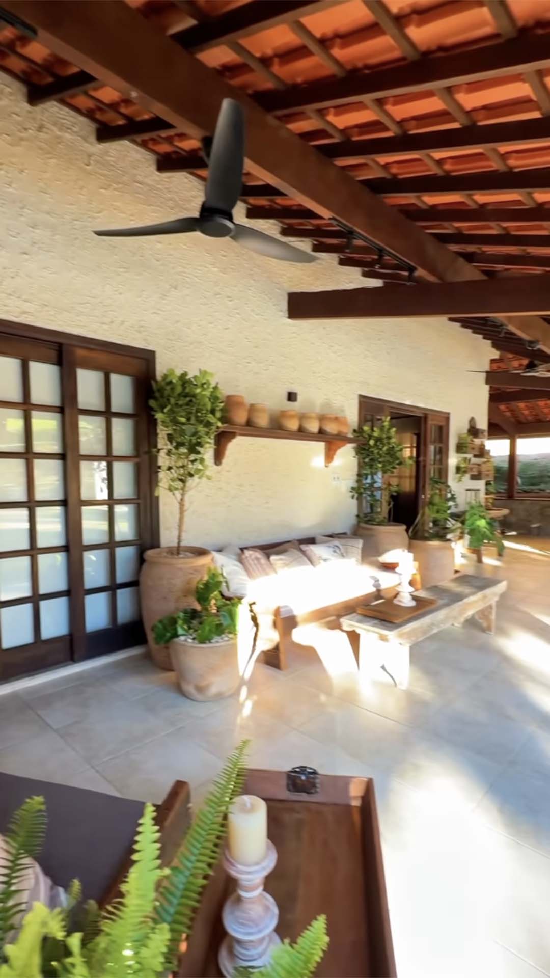 Varanda na fazenda de André Marques - Foto: Reprodução / Instagram