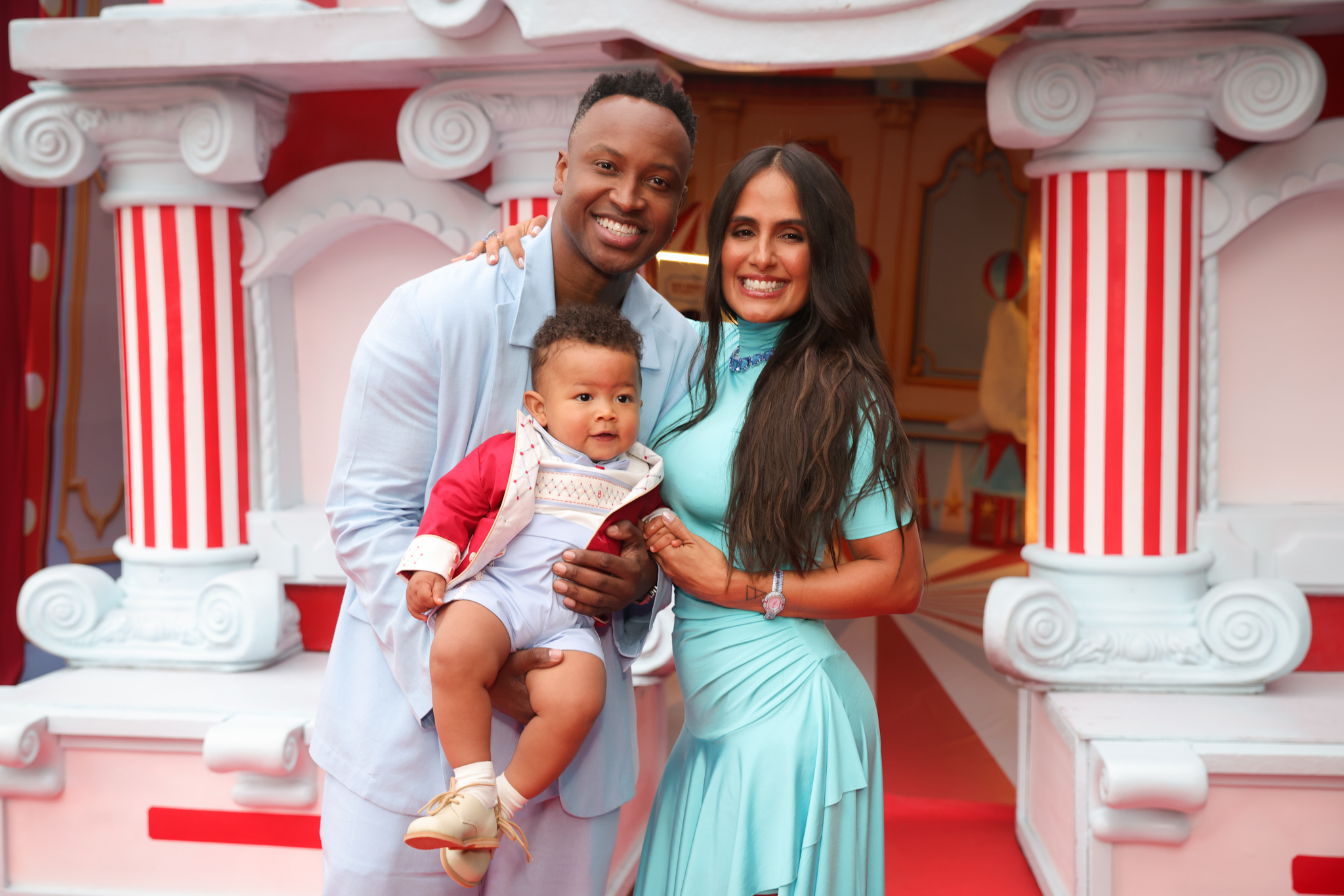Thiaguinho e Carol Peixinho comemoram 1 ano de Bento - Foto Clayton Felizardo Brazilnews